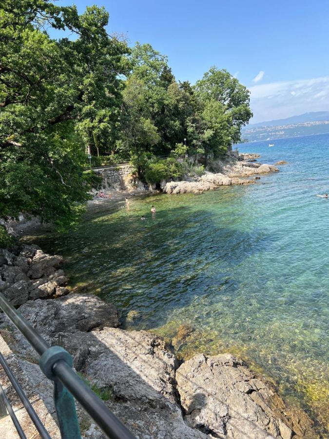 Una Lovran Εξωτερικό φωτογραφία